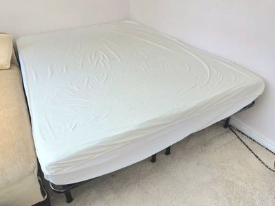 Queen 8" Memory Foam Mattress & Frame