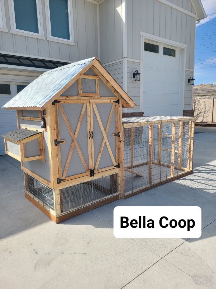 Craftsman Chicken Coops and Runs. All Coops come fully assembled.