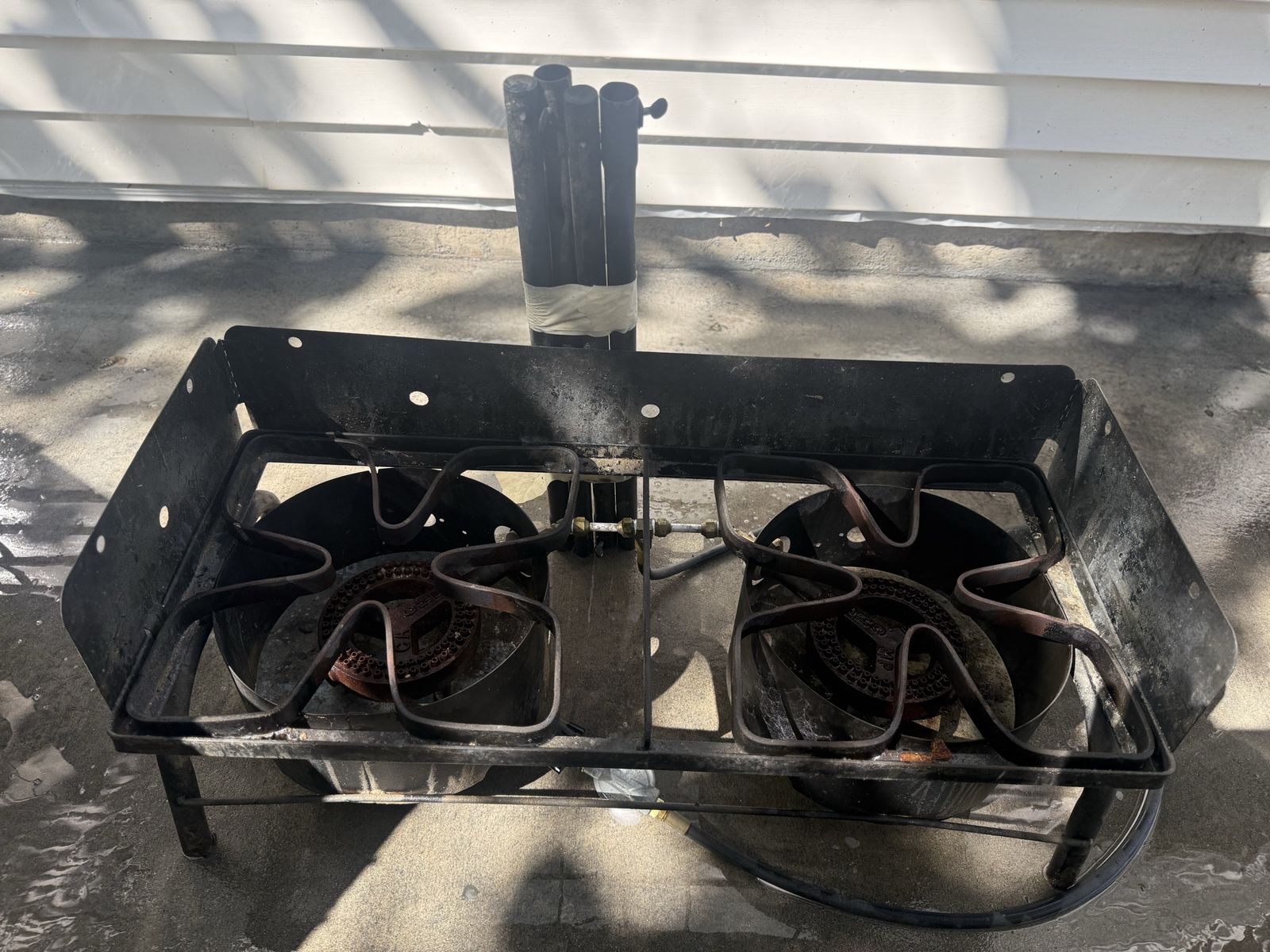 Heavy-Duty Double Burner Propane Cooktop - Outdoor Camping Stove