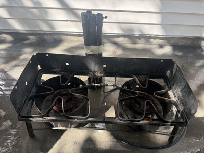 Heavy-Duty Double Burner Propane Cooktop - Outdoor Camping Stove