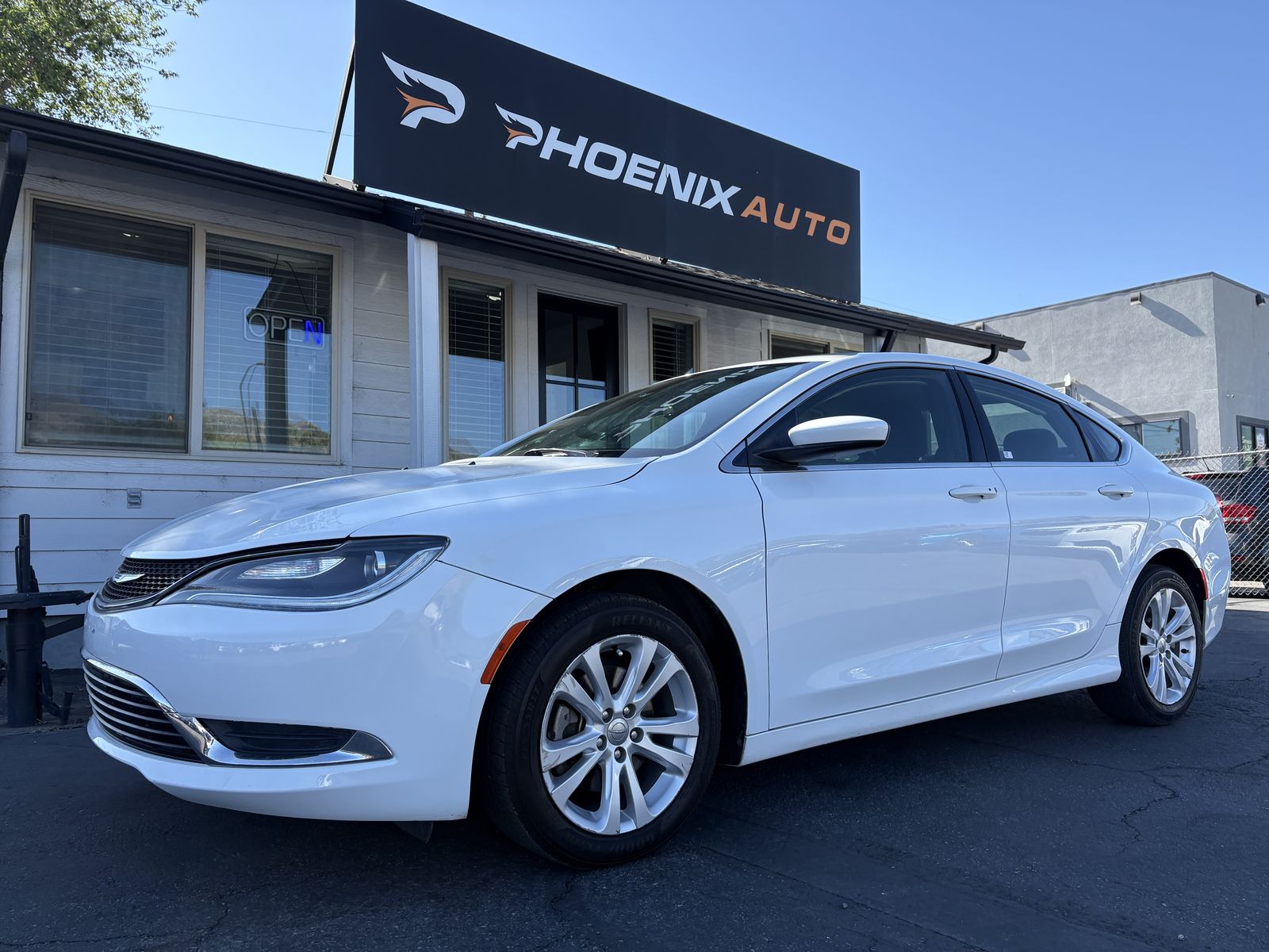 2016 Chrysler 200 Limited