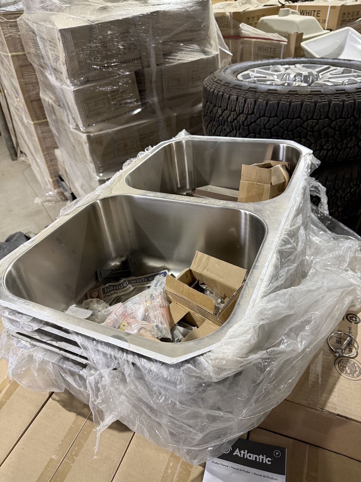 various home fixtures / cabinets / sinks / lighting and more surplus