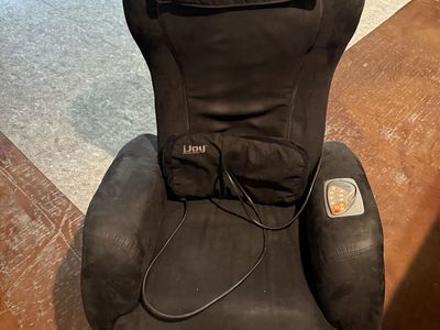 Black massage recliner chair