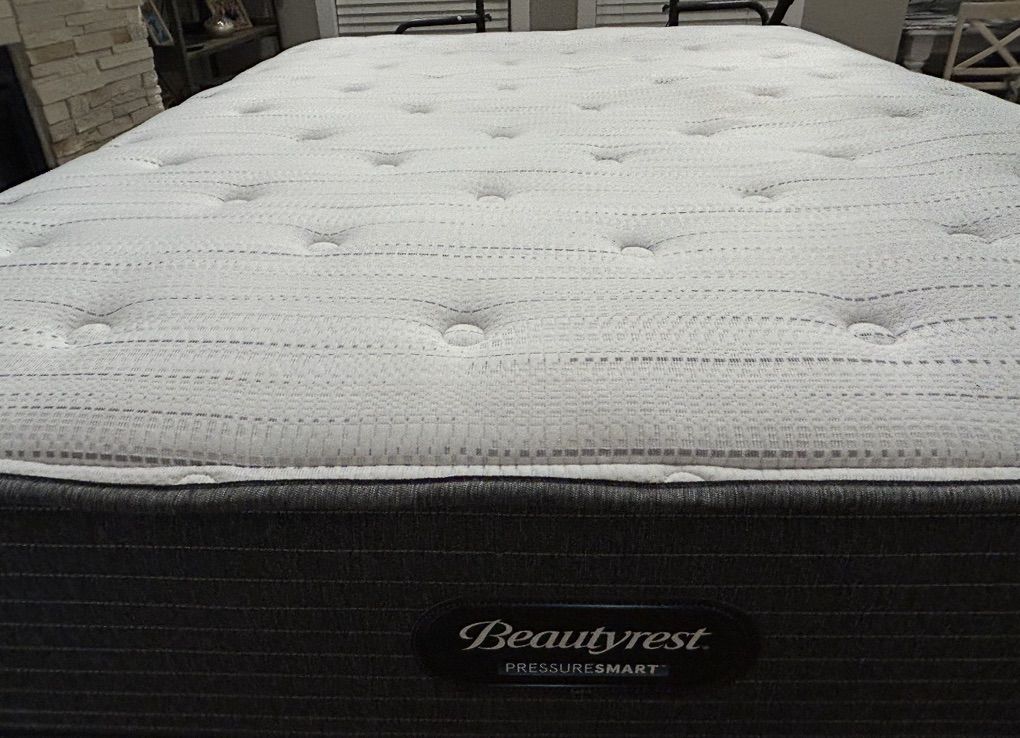 Clean! Beautyrest Queen Mattress! Only $150