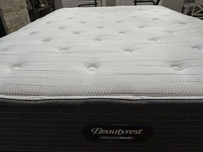 Clean! Beautyrest Queen Mattress! Only $150