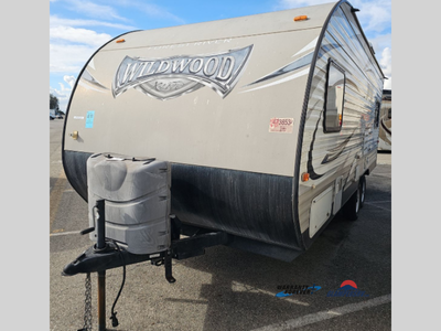 Used 2015 Forest River RV Wildwood X-Lite 191RDXL