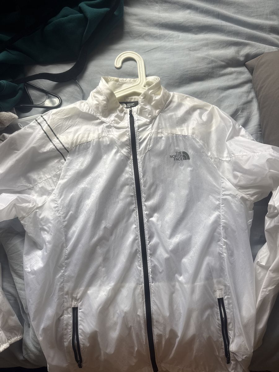 The North Face White Lightweight Full-Zip Windbreaker Jacket - Men's Size M