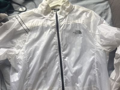 The North Face White Lightweight Full-Zip Windbreaker Jacket - Men's Size M