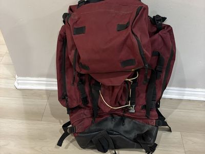 Weeklong backpack This backpack has many pockets. It’s very large with a internal frame great for those long adventures that las