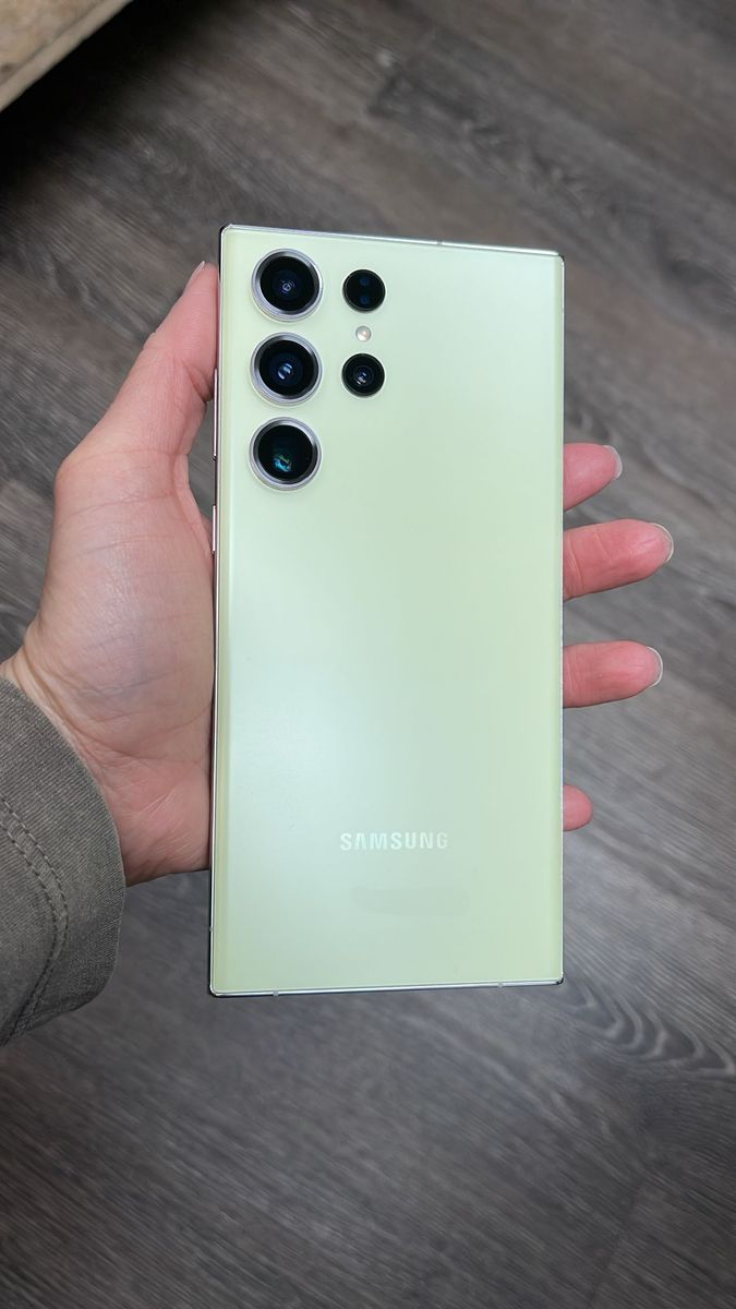 Samsung Galaxy S23 ULTRA 5G - 512GB - Unlocked