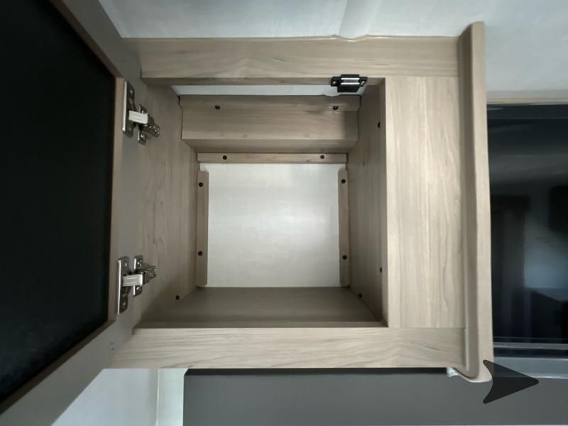 Main image 16