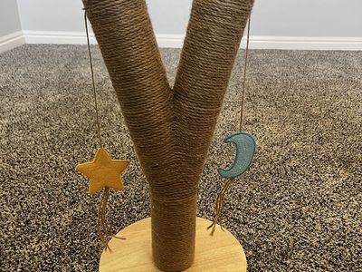 FREE unused cat scratcher