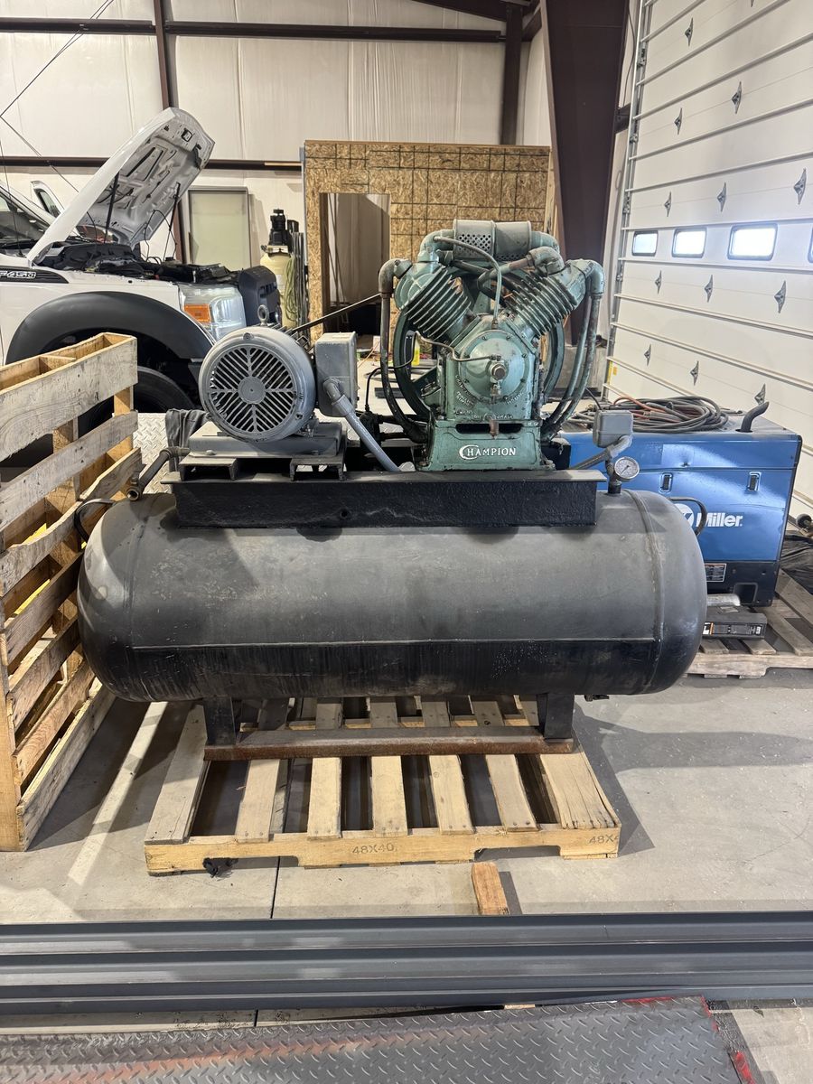 Champion Heavy-Duty Commercial Horizontal Air Compressor - 7.5 HP, 230V, 1-Phase