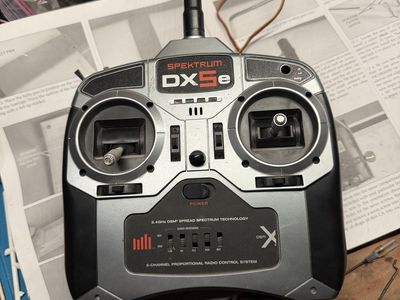 Spektrum dx5e transmitter