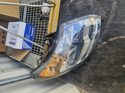 Right Headlight Fits Ram ProMaster 2014-2022