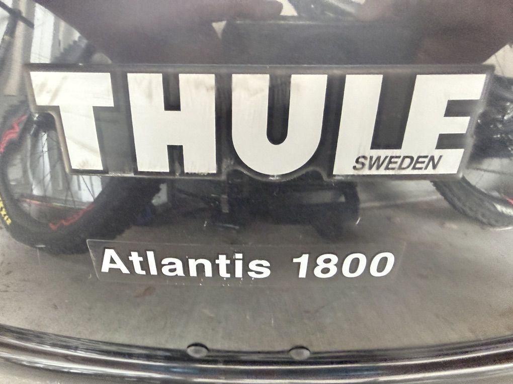 Vehicle Cargo Box (Thule)