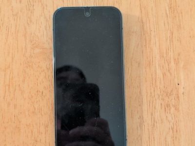 Google Pixel 9 Pro Smartphone - Unlocked, Black (Good Condition)