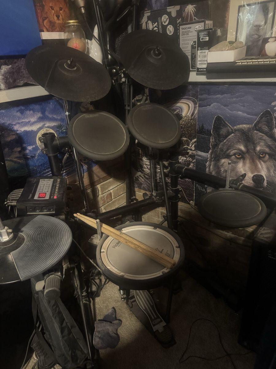 Roland TD-3 electronic drumset