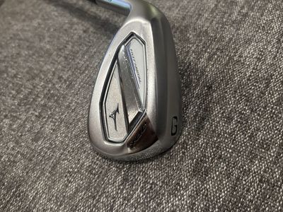 Left-Handed Mizuno JPX 925 Hot Metal Gap Wedge