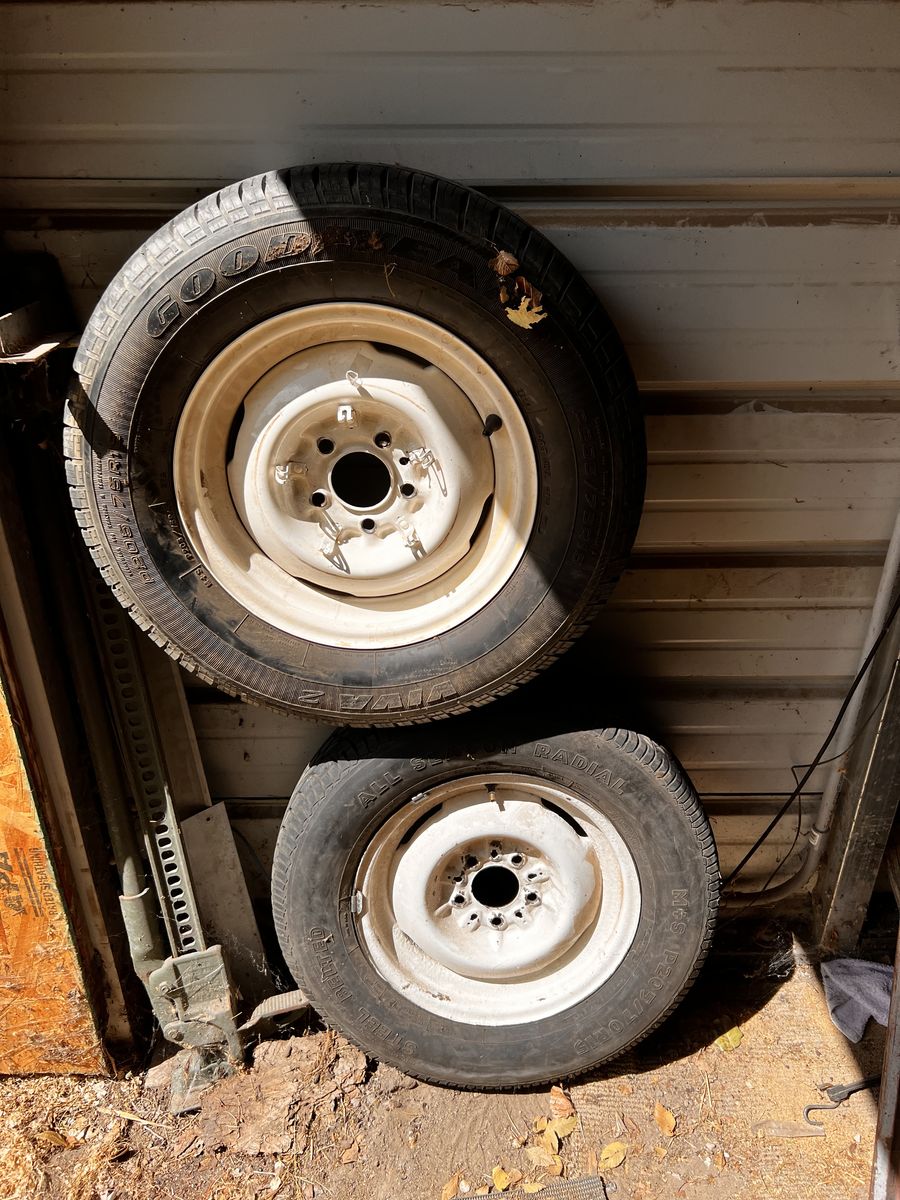 Vintage Plymouth Dodge rims 40’s 50’s