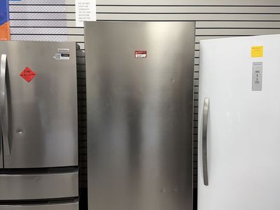 BIG SAVINGS! GOOD FRIGIDAIRE UPRIGHT FREEZER