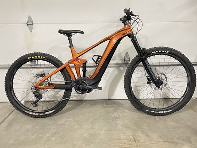 2022 Giant Reign E+ 3 Electric Mountain Bike - Large Ebike