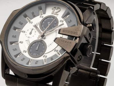 Big Diesel DZ4225 “Master Chief” Gunmetal Chronograph – Like New, Box + Pillow