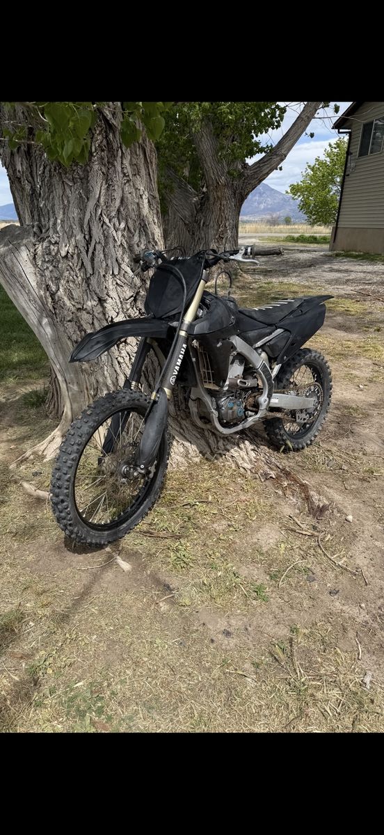 Yamaha 450 Dirt Bike