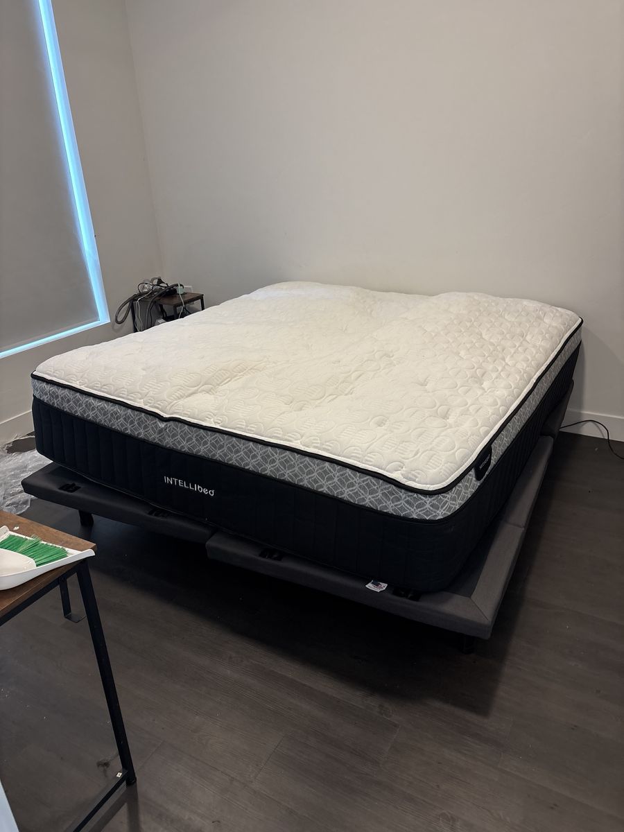 Free king intellibed Mattress