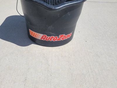AutoZone Black Plastic Bucket with Roller Grid