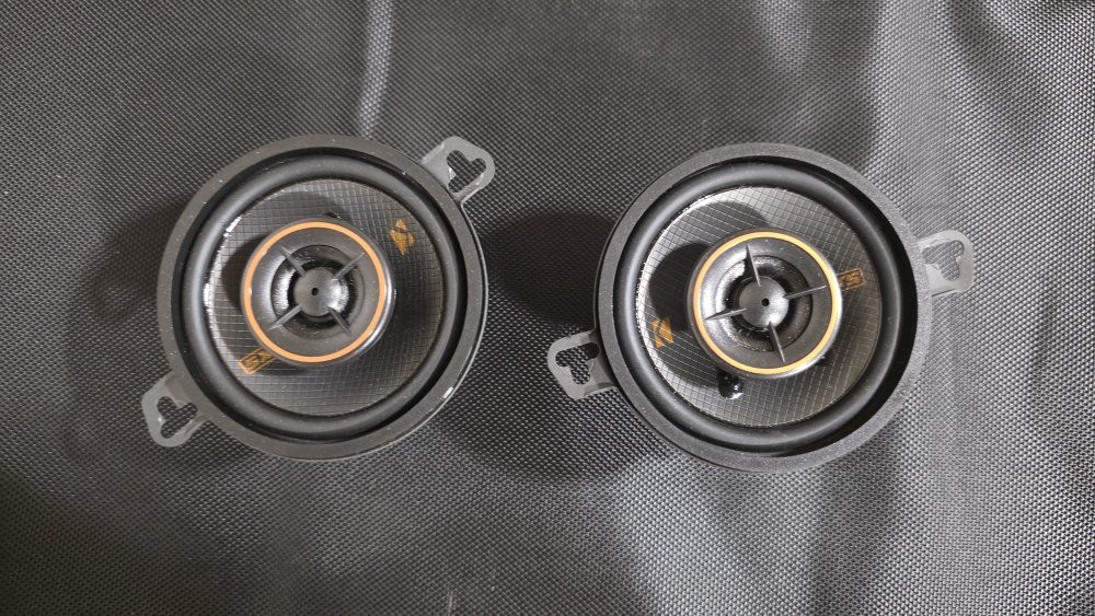 Kicker 3.5 inch ks series speakers