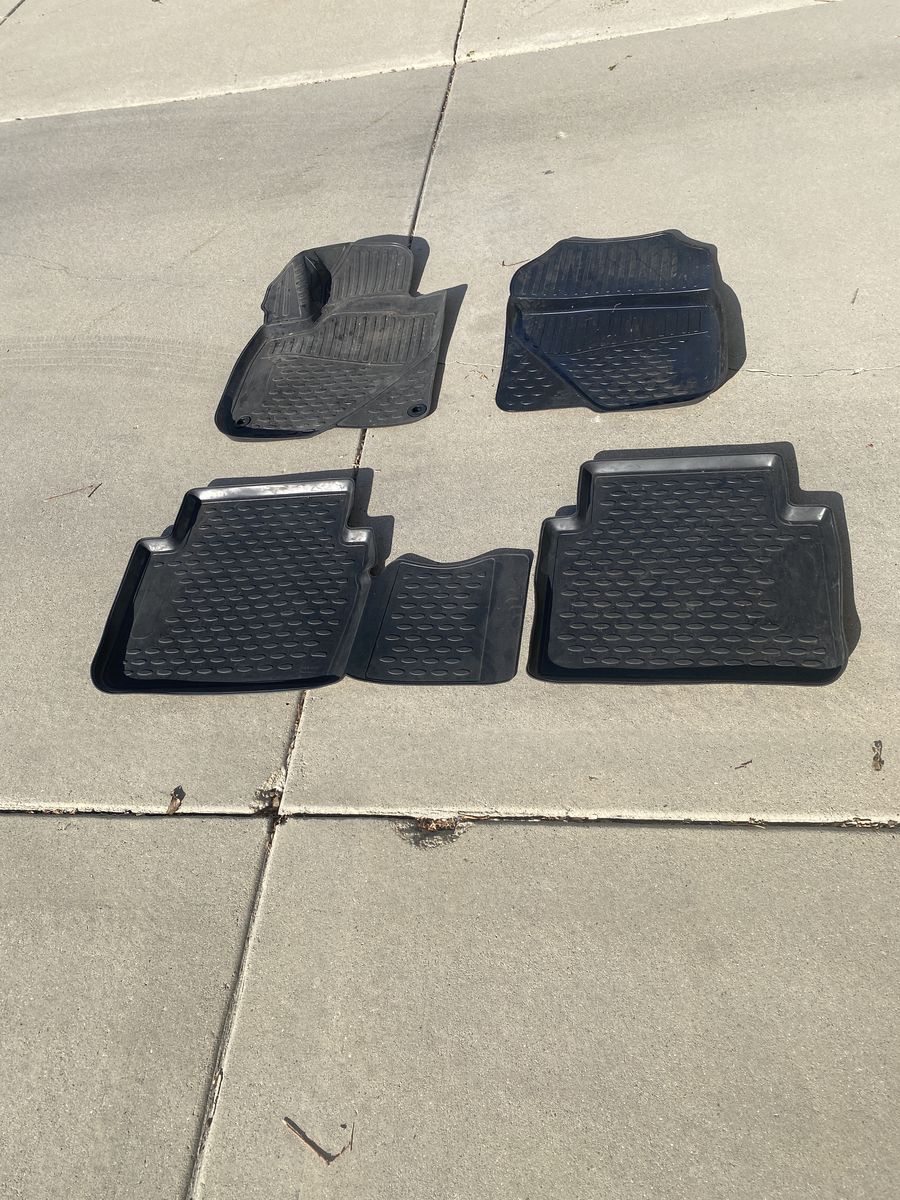Honda CRV Floor Mats