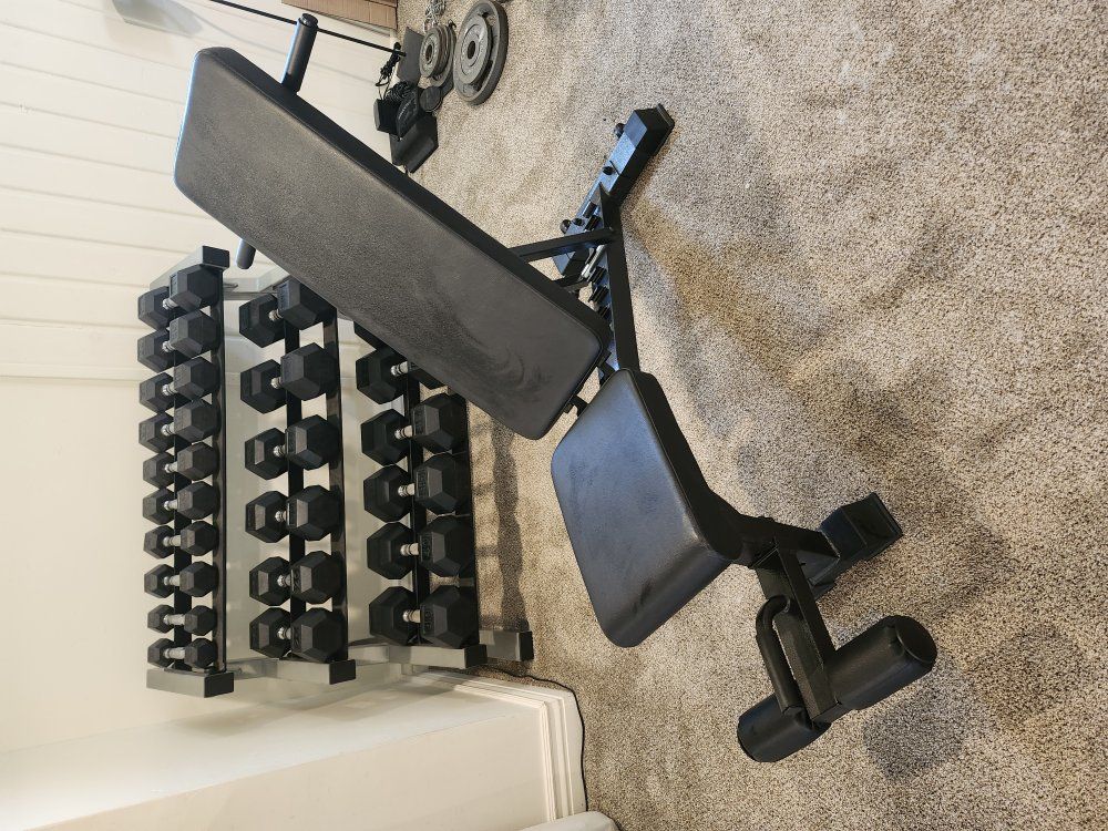 Adjustable Weight Bench