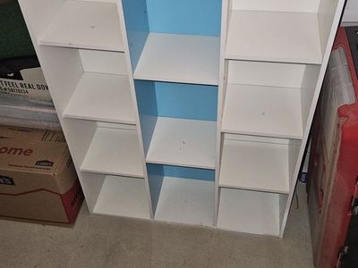 11 compartment bookshelf