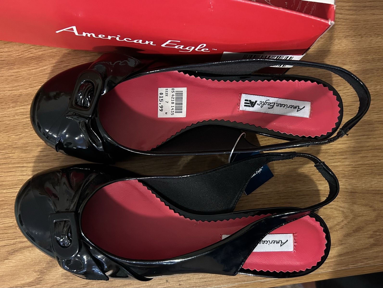 American Eagle Black Patent Lollypop Slingback Kitten Heel Shoes Size 7 Wide Width