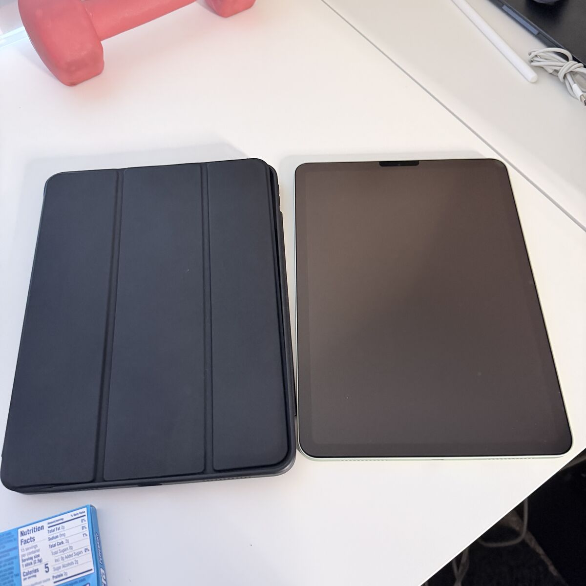 iPad Air 4th Gen – 64GB + Case – Nice Condition