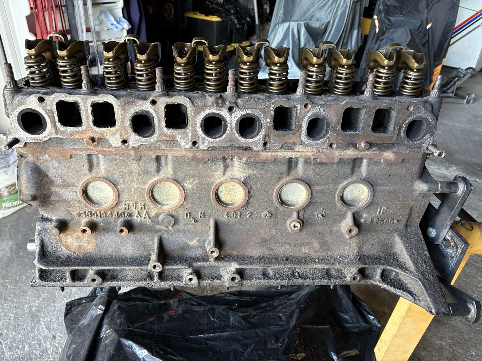 1996-1998 Jeep 4.0 Engine