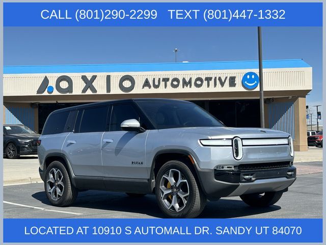 2024 Rivian R1S Adventure