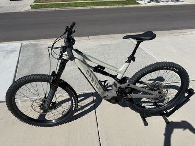 2023 Canyon Torque:ON 7 (Size S) eMtb Basically New w/ ONLY 216 Miles +Upgrades