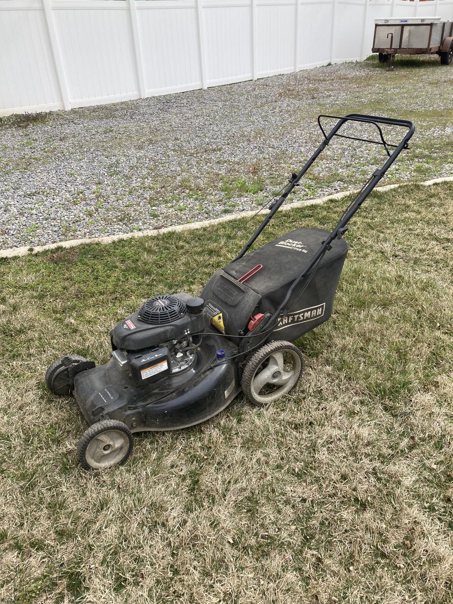 Craftsman self-propelled mower. Honda powered
