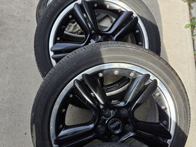 Mini Cooper Countryman Wheels 5 x 120 and Tires