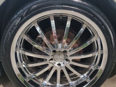 Pantera 265/35ZR22 Chrome Rims & Tires