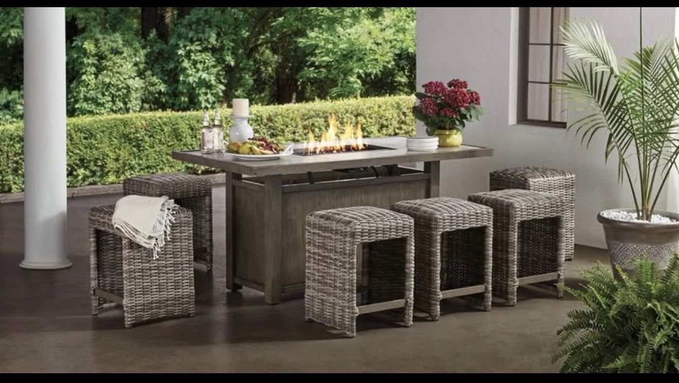 Members Mark Halstead 7-Piece Bar Set