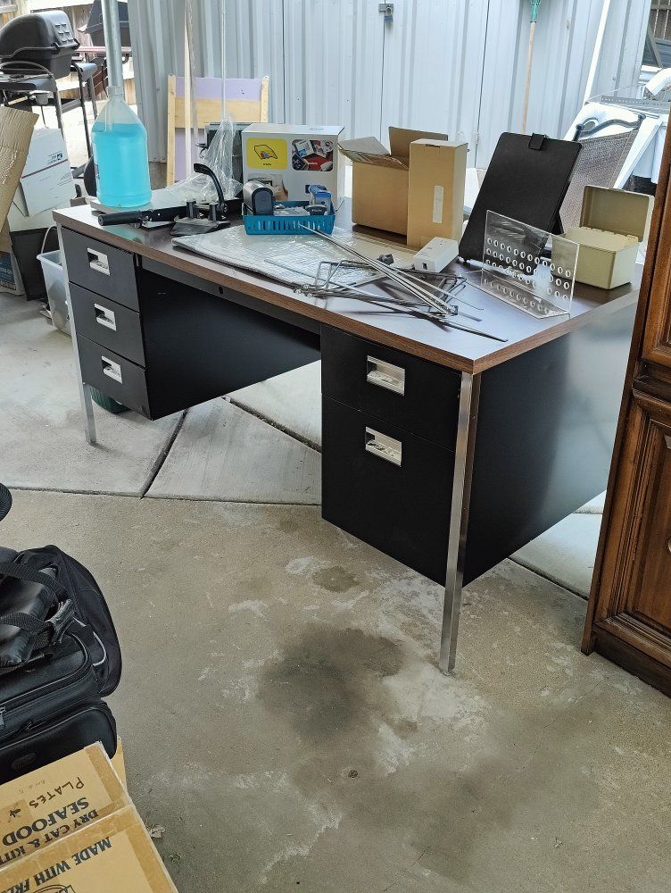 Metal Office Desk - Modern Design, 6 drawers, one drawer is setup for hanging files, Durable Construction
 5 feet x 30" x 30"