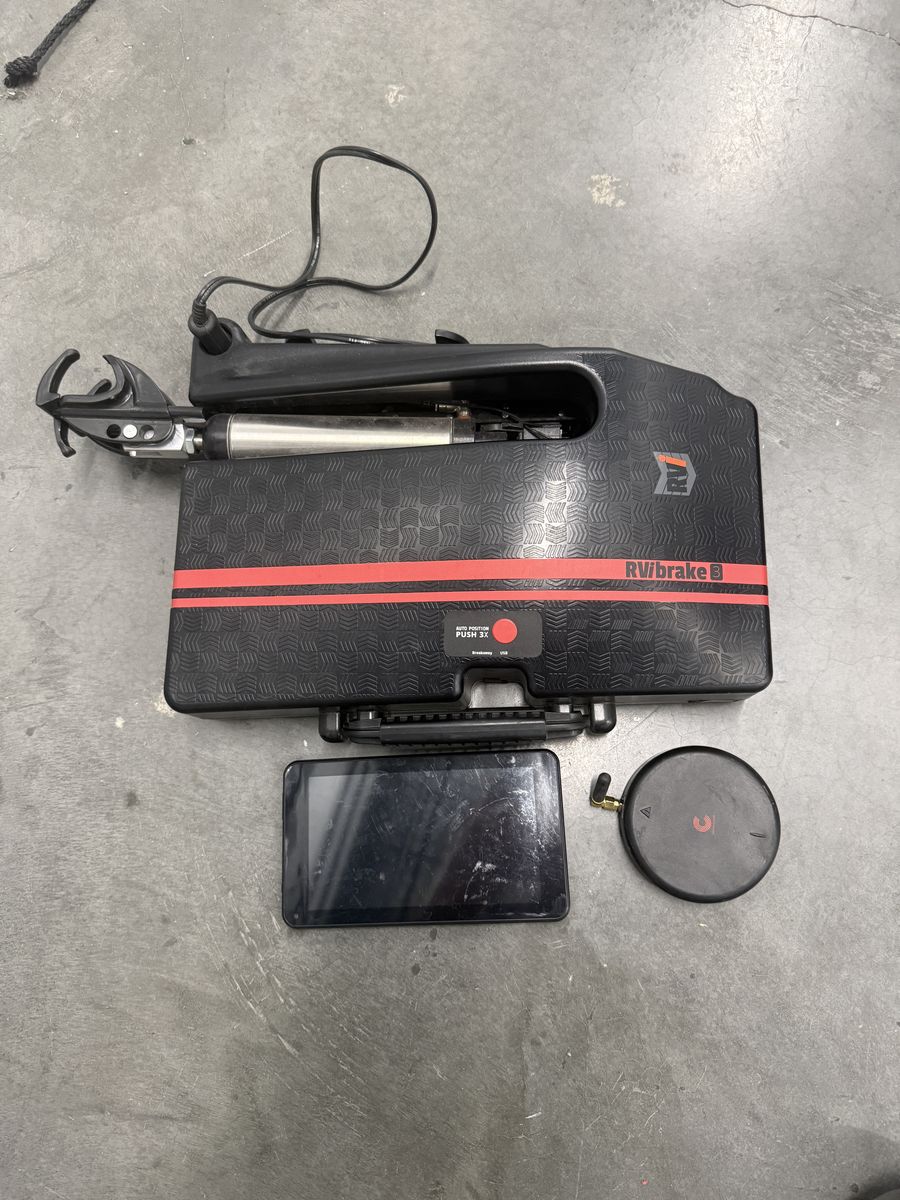 RVI flat towing breaking system