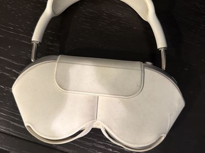 Apple AirPods Max Over-Ear Headphones - Silver (Barely Used)