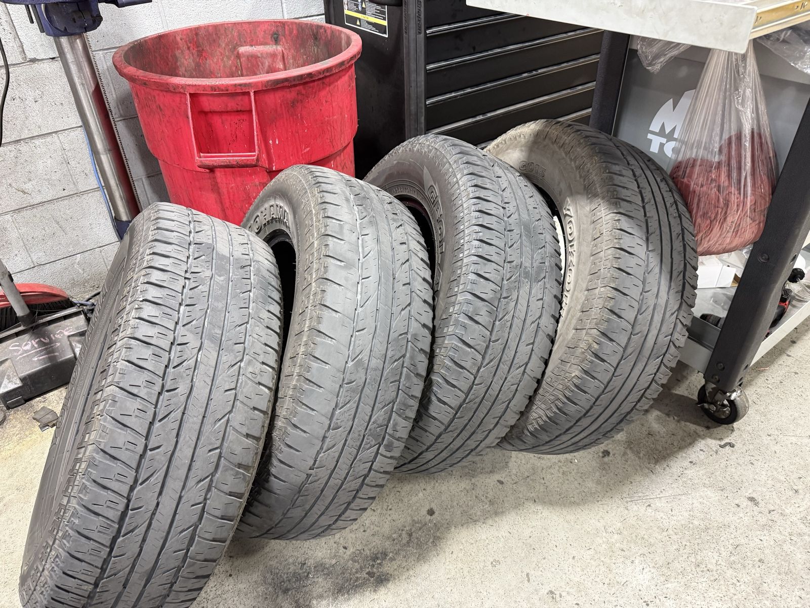 P265/70R17 113T All-Season Tires (Set of 4)