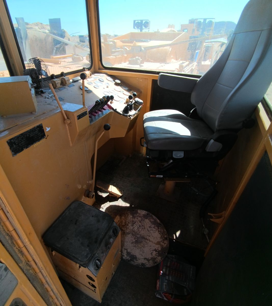Main image 2