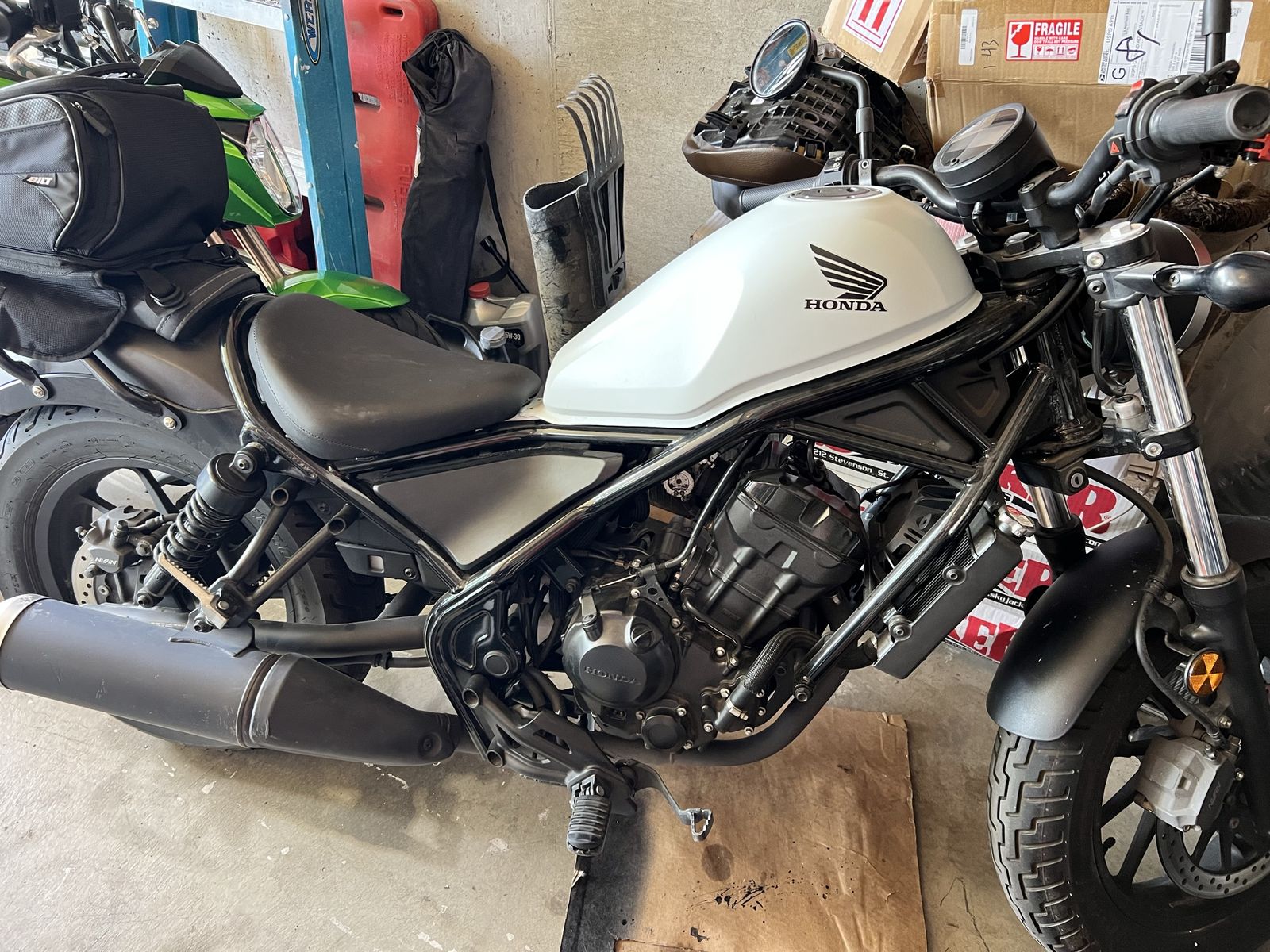 Honda Rebel 300 (only 4K miles and upgrades)