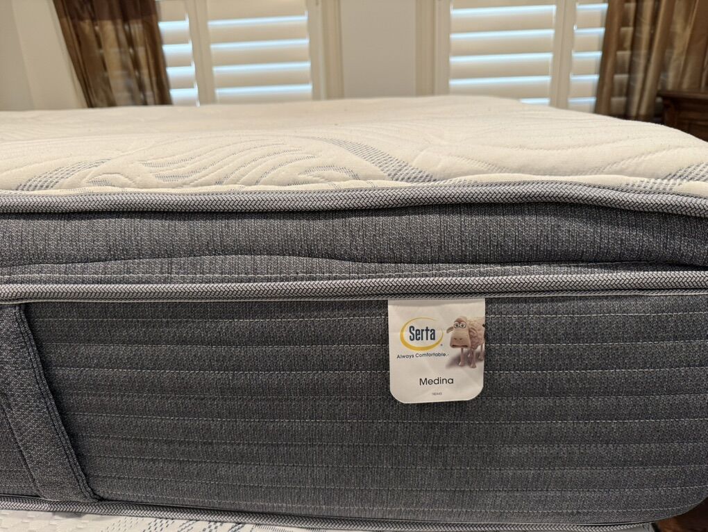 Serta pillowtop Queen Mattress! Only $175